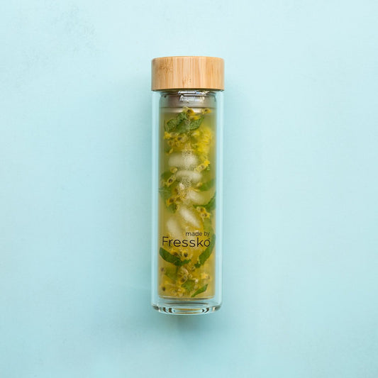 Passionfruit infusion fruit water recipe in a Fressko Flask